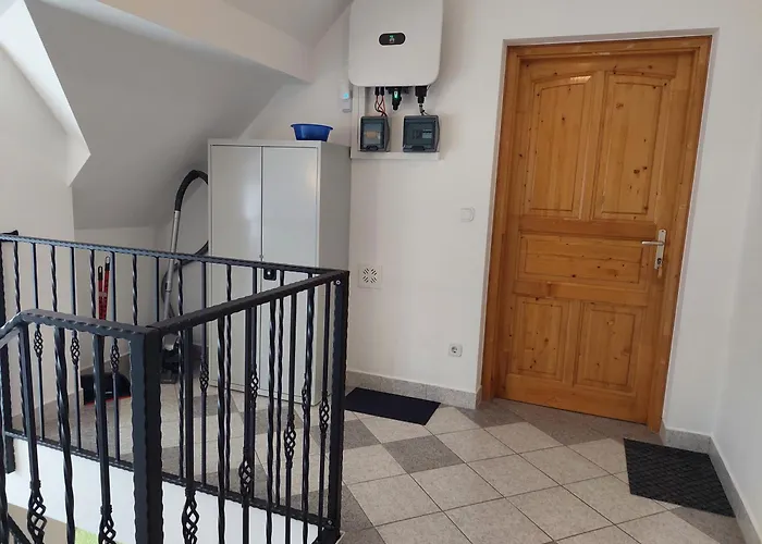 Apartment Feher Haz